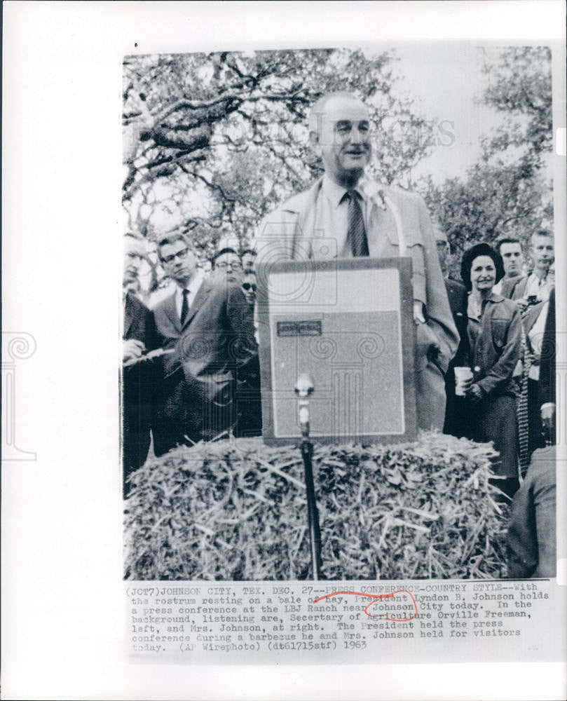 1964 Press Photo LYNDON B. JOHNSON PRESS CONFERENCE - Historic Images