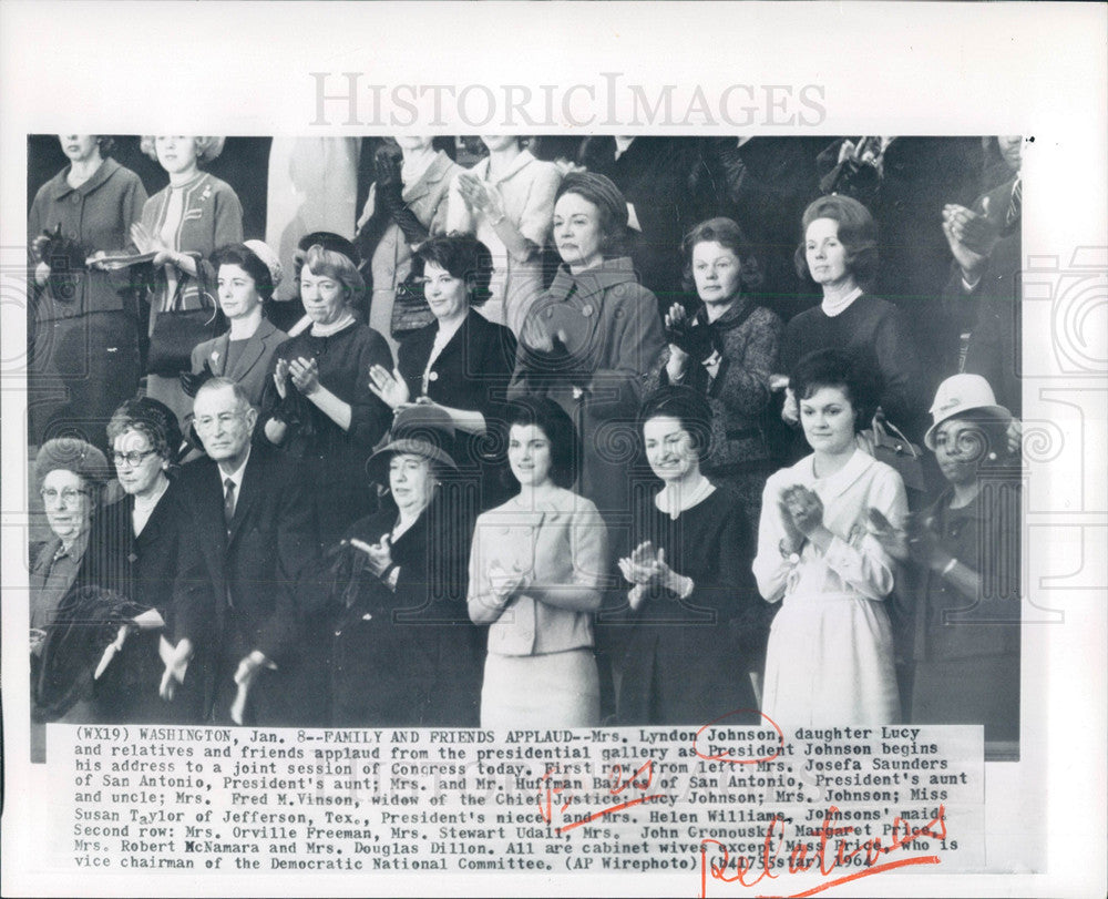 1964 Press Photo Mrs. Lyndon Johnson Family and Friends - Historic Images