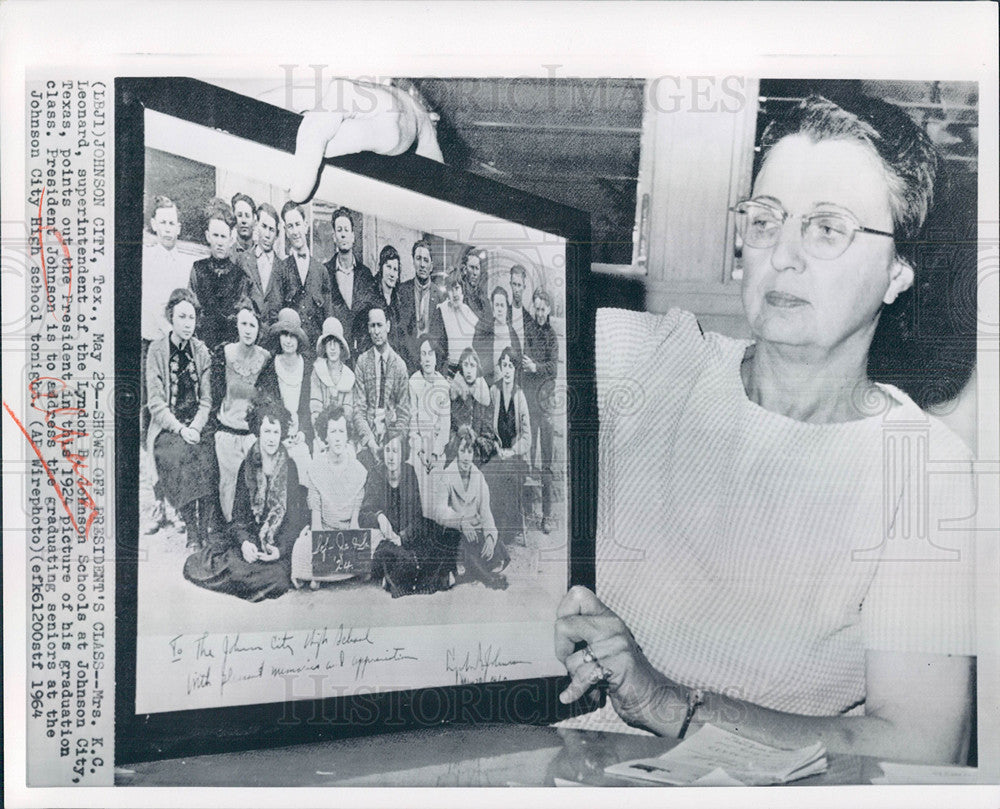 1964 Press Photo Lyndon Johnson class School Texas - Historic Images