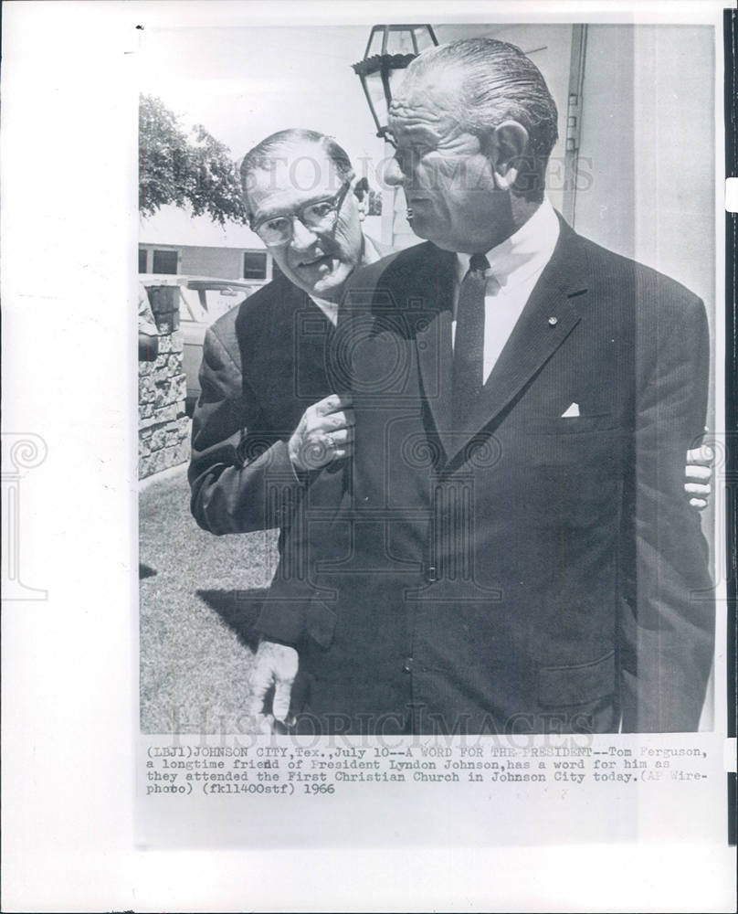 1966 Press Photo Tom Ferguson Lyndon Johnson church - Historic Images