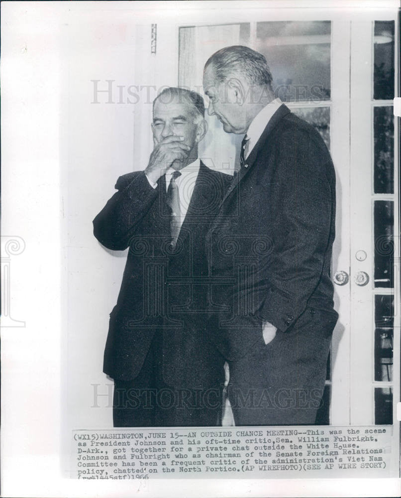 1966 Press Photo Lyndon Johnson William Fulbright chat - Historic Images