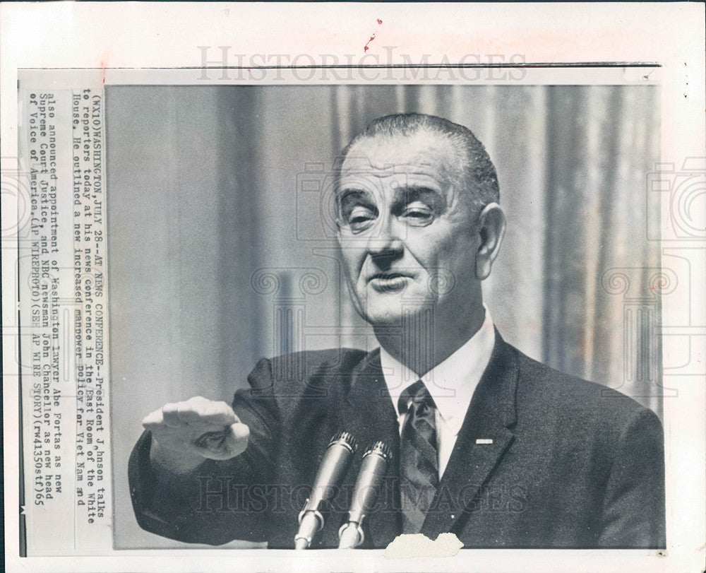 1965 Press Photo Lyndon Johnson news Vietnam policy - Historic Images