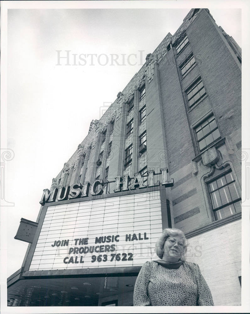 1990 Press Photo Kimberley Johnson Music Hall Detroit - Historic Images