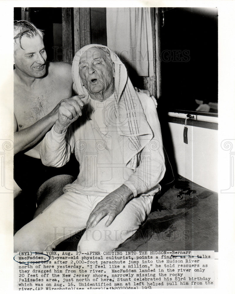 1951 Press Photo Bernarr MacFadden Hudson River rescued - Historic Images