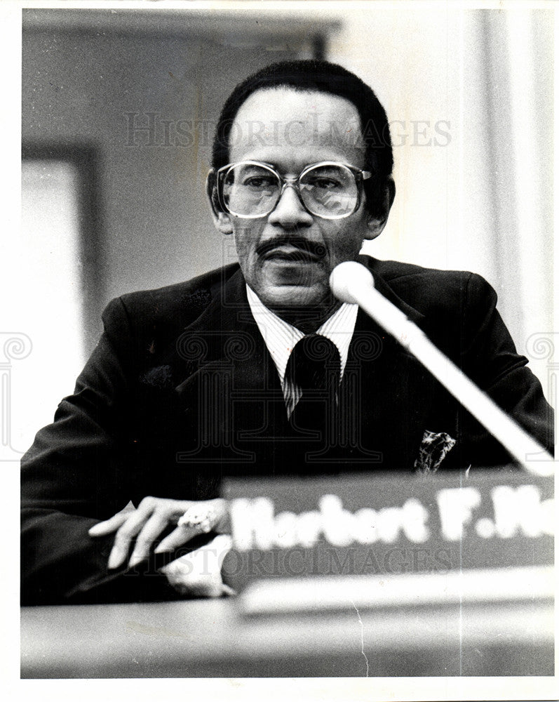 1981 Press Photo Herbert McFadden city council member - Historic Images