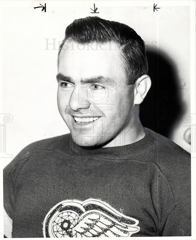 Press Photo Jim McFadden Detroit Red Wings NHL - Historic Images