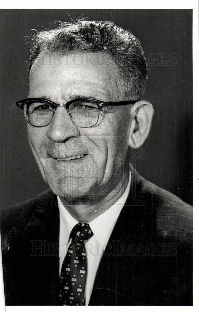 1958 Press Photo Andrew McFarlane - Historic Images