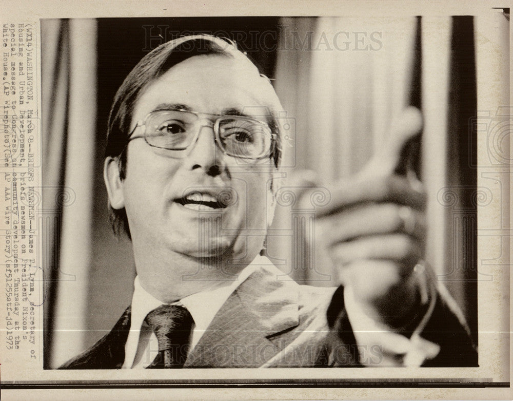 1973 Press Photo James T. Lynn-1973 - Historic Images