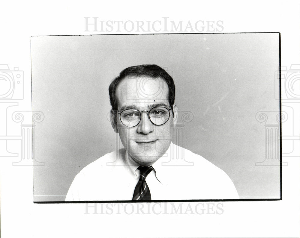 1963 Press Photo  Detroit Businessman Mike Lupo - Historic Images