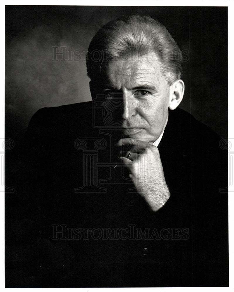 1991 Press Photo Mike McCartney Rock Photographer - Historic Images