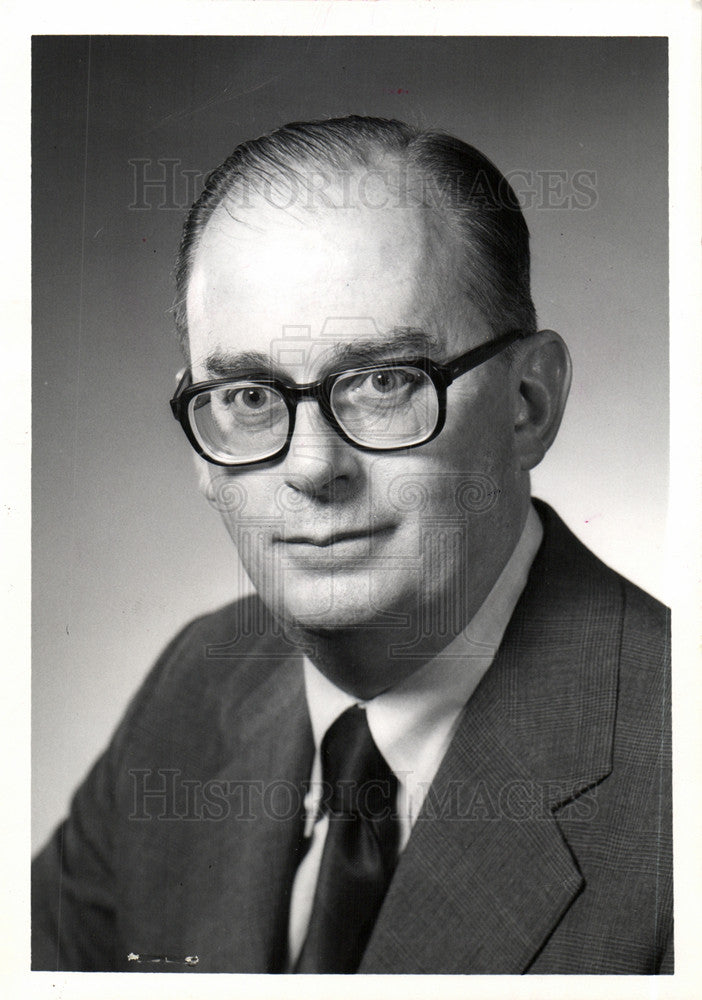 1976 Press Photo Walter J. McCarthy Jr. - Historic Images