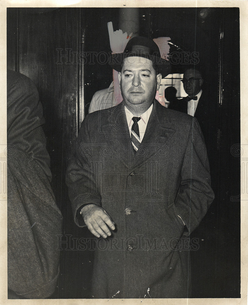 1960 Press Photo Robert E. McCarthy Sr., Educator - Historic Images