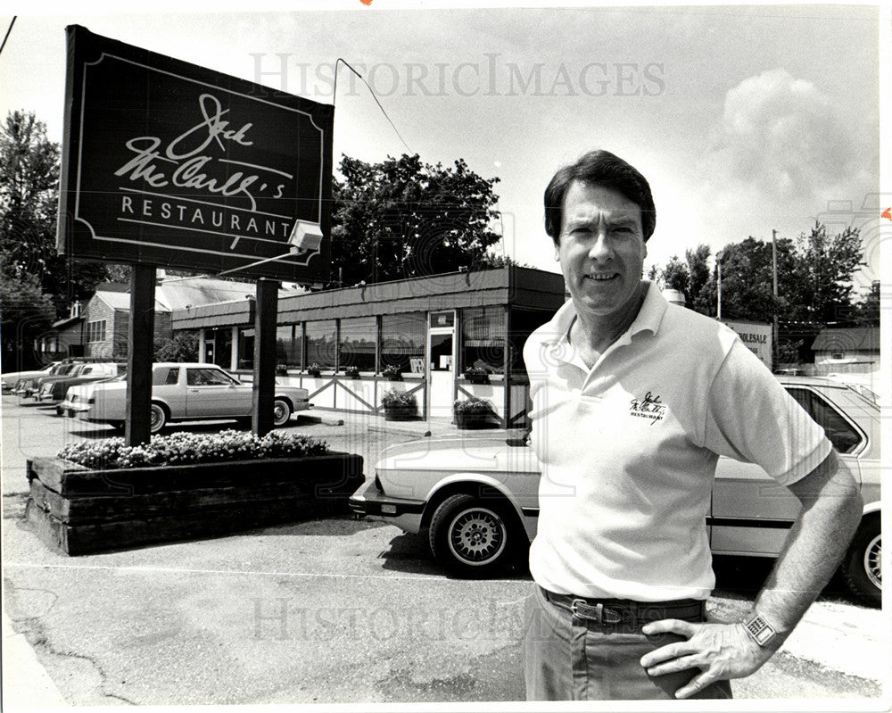 1985 Press Photo jack mccarthy restaurant - Historic Images