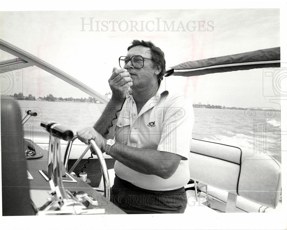 1984 Press Photo Joseph Priestley J.P. McCarthy radio - Historic Images