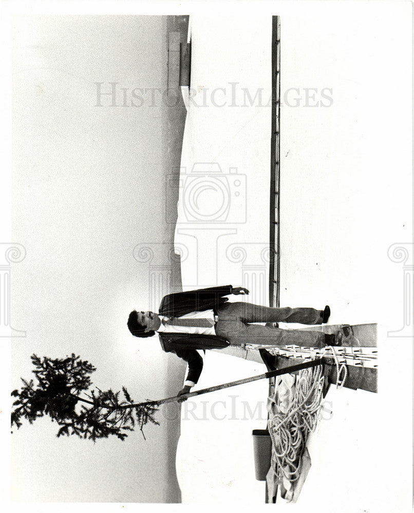 1985 Press Photo Kevin McGee roof Pontiac Silverdome - Historic Images