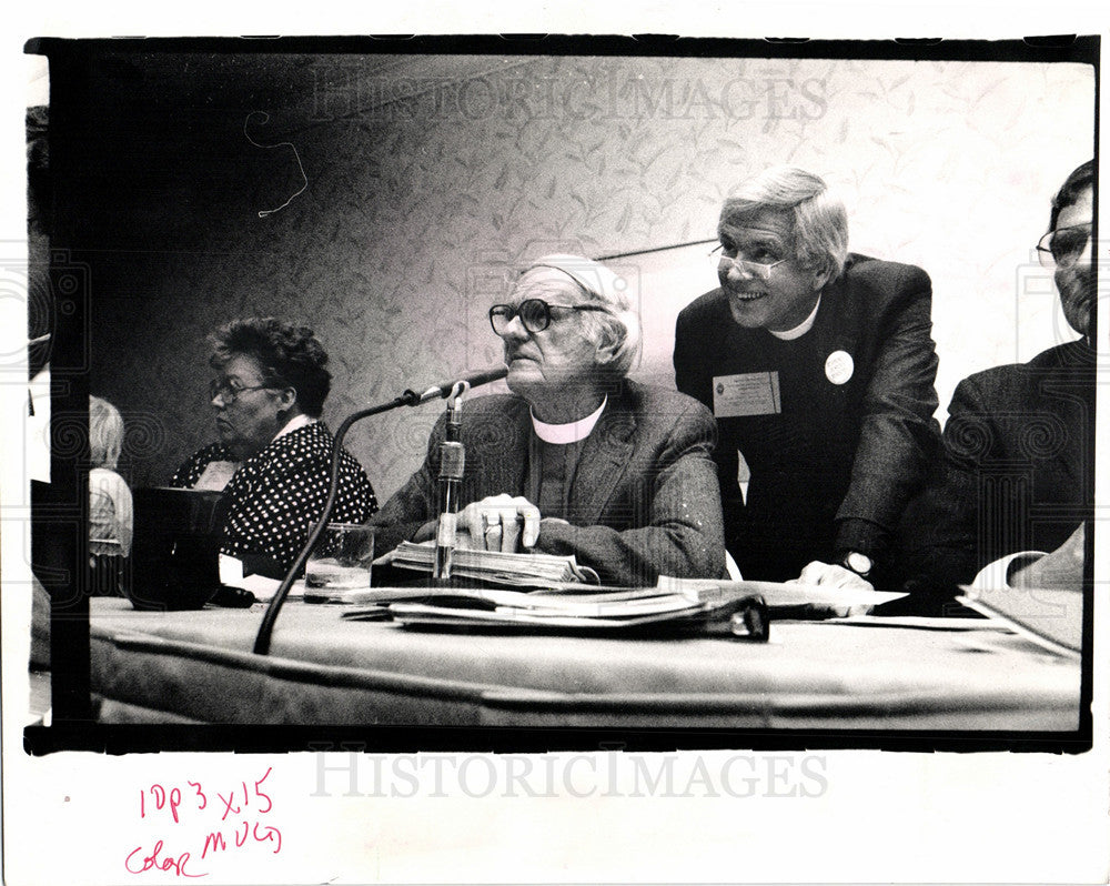 1989 Press Photo Bishop H. Coleman McGeheer Jr - Historic Images