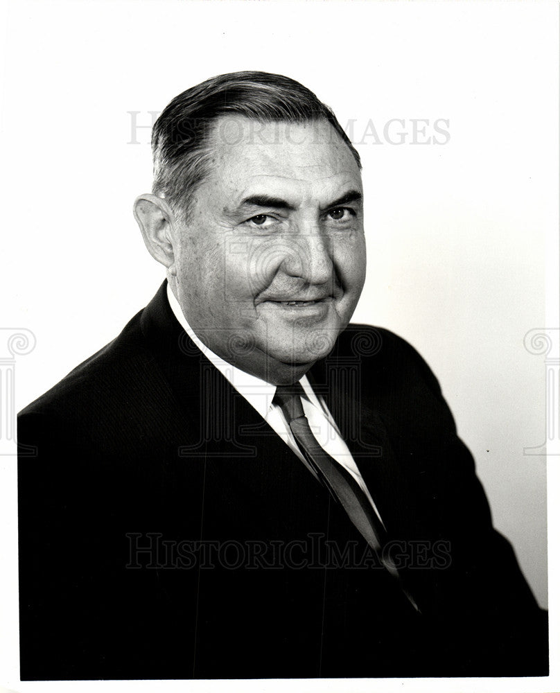 1965 Press Photo Mr. John D McGillis Civic Cente - Historic Images