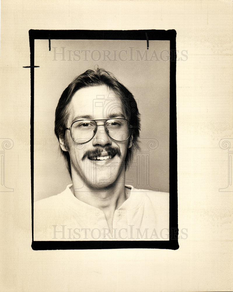1988 Press Photo Mike Mcgilton, Athlete, Cerebral Palsy - Historic Images