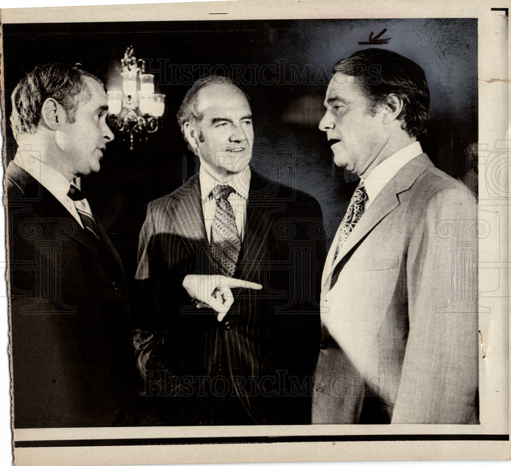 Press Photo Business Man Meeting - Historic Images