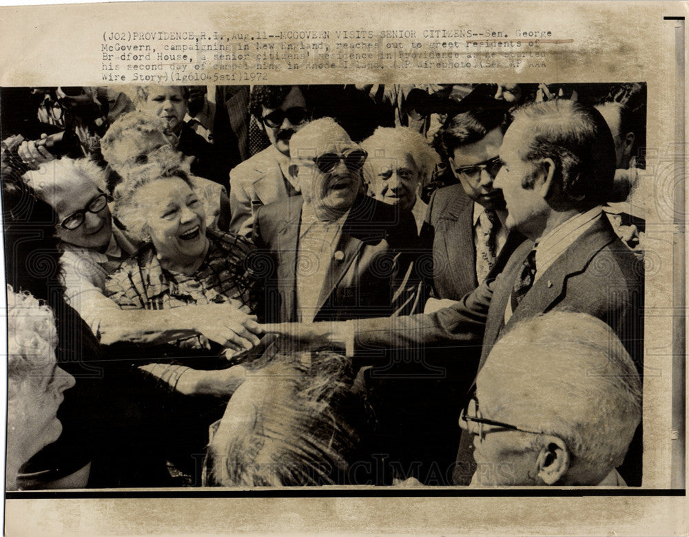 1972 Press Photo George McGovern, Rhode Island, 1972 - Historic Images