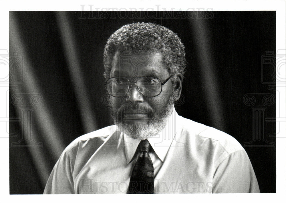 Press Photo Robert McGruder, Editor - Historic Images