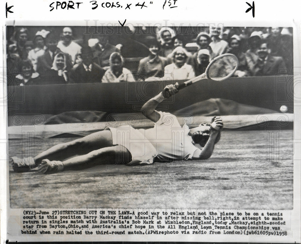 1958 Press Photo Barry Mackay Wimbledon third-round - Historic Images