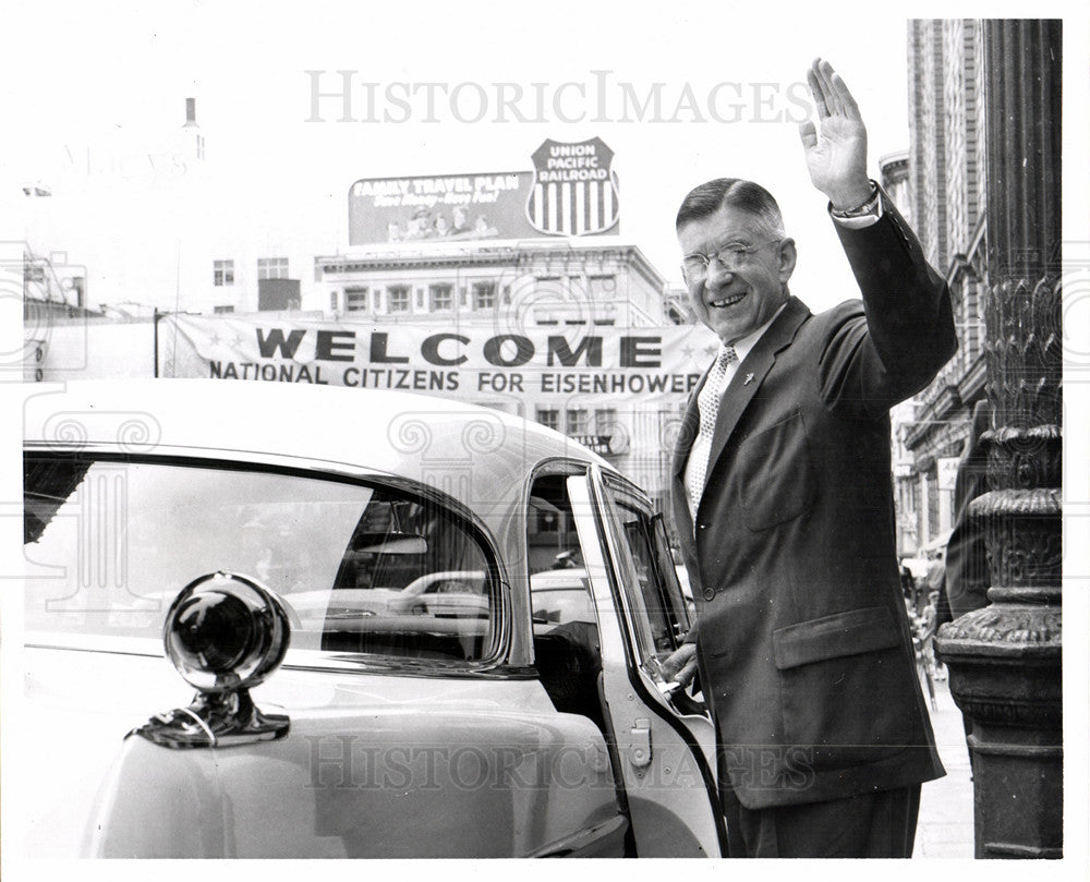 1956 Press Photo Douglas McKay San Francisco Secretary - Historic Images