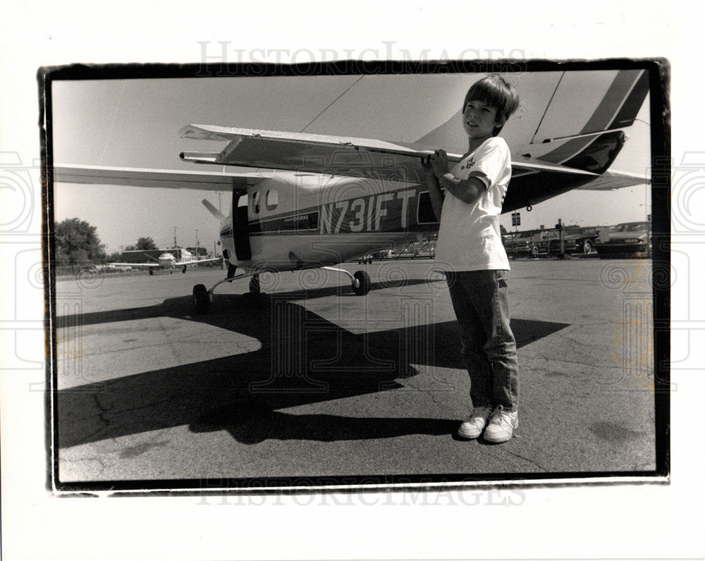 1989 Press Photo Mathew McClendon City Airport pilot - Historic Images