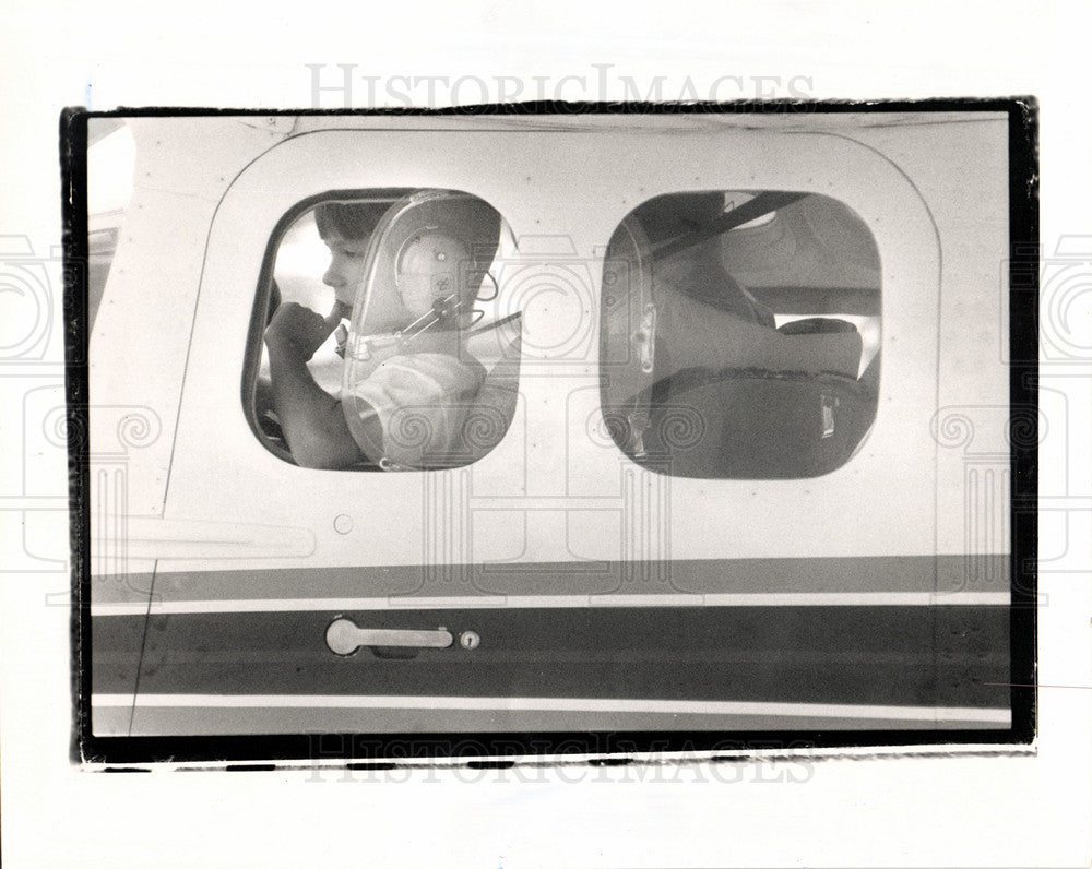 1989 Press Photo Matt McLendon City Airport flight - Historic Images