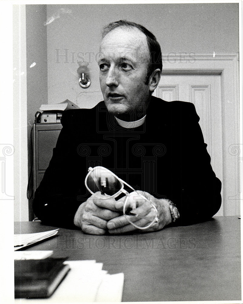 1979 Press Photo FATHER JAMES MC LAREN - Historic Images