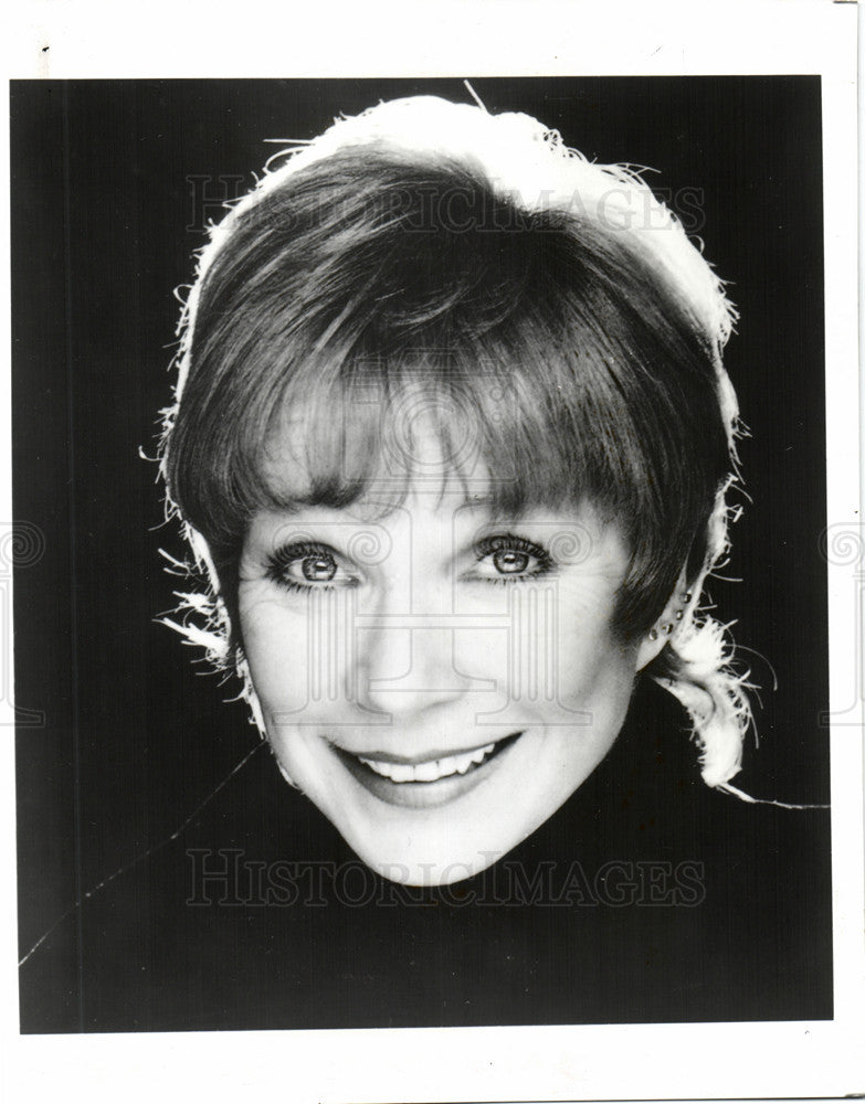 1999 Press Photo Shirley MacLaine Actress Activist Auth - Historic Images
