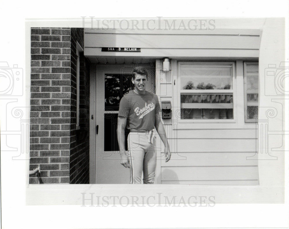 1990 Press Photo denny mclain jr. persian gulf war u.s. - Historic Images