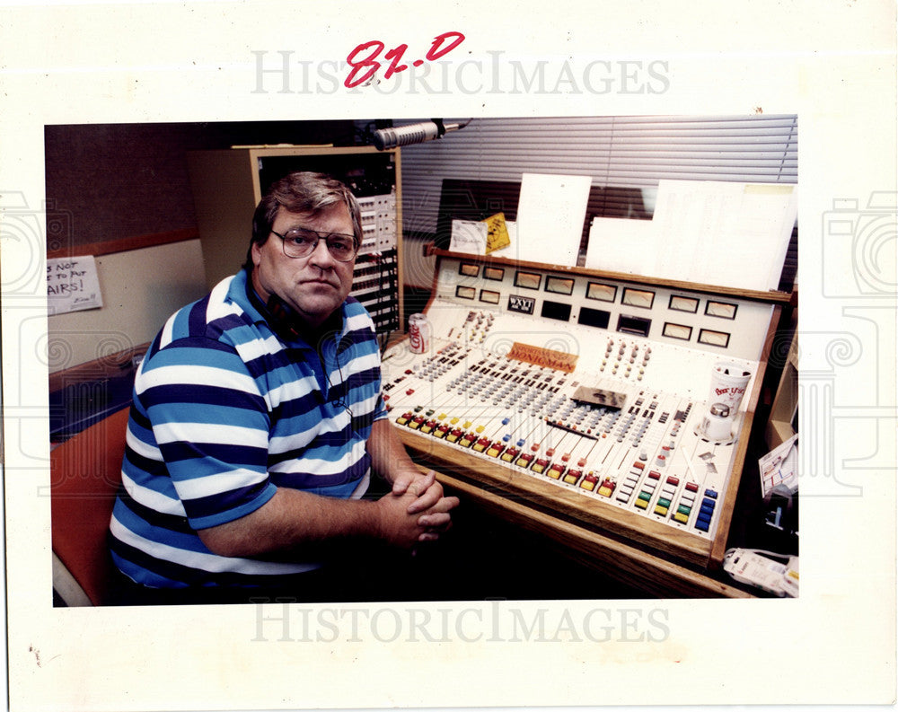 1993 Press Photo Deny McLain Broadcaster - Historic Images