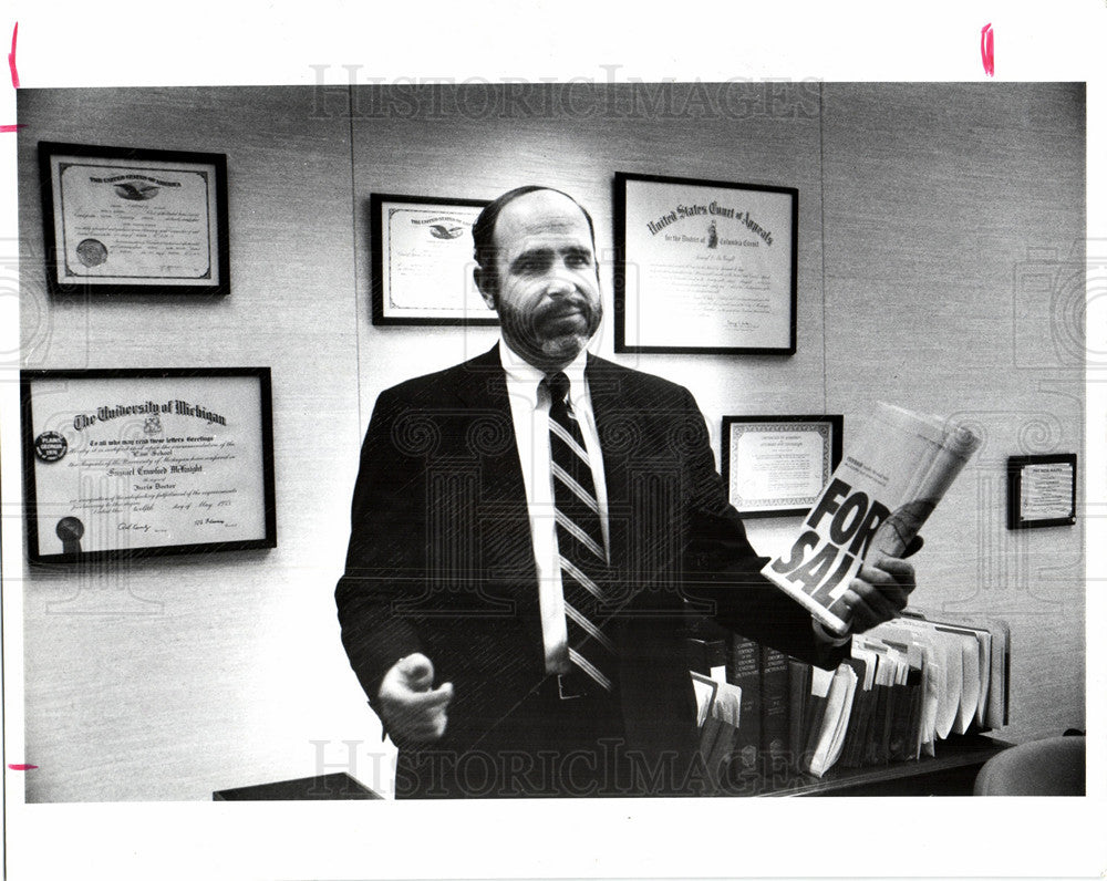 1990 Press Photo Samuel Knight attorney lawyer - Historic Images