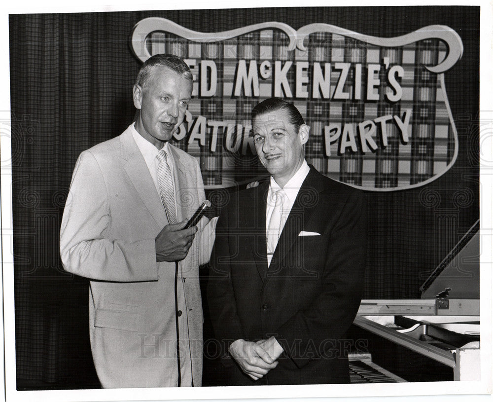 Press Photo WXYZ Ed McKenzie Jan August - Historic Images