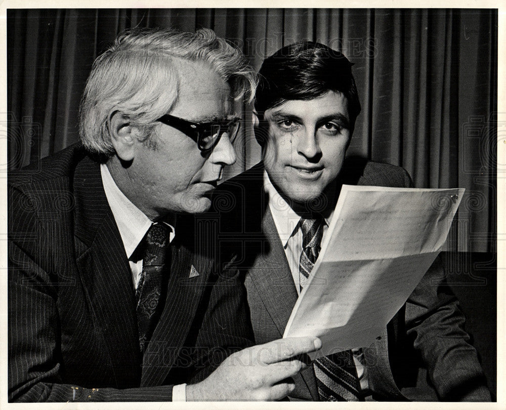 1972 Press Photo James McNeely Michael B Staebler - Historic Images