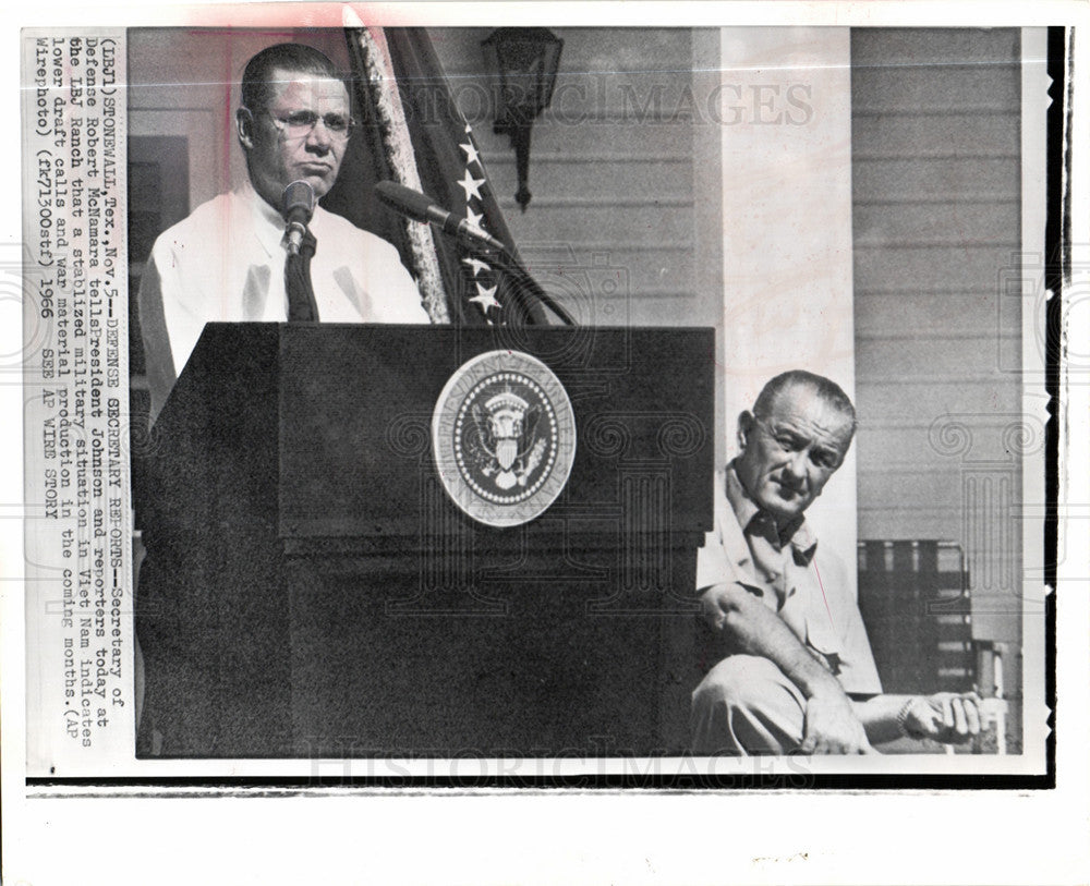 1966 Press Photo Robert McNamara Secretary Defense - Historic Images