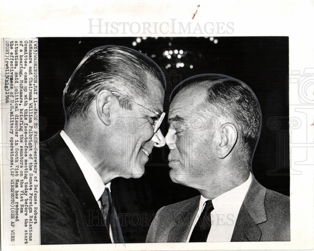 1966 Press Photo Robert McNamara US Secretary Defense - Historic Images