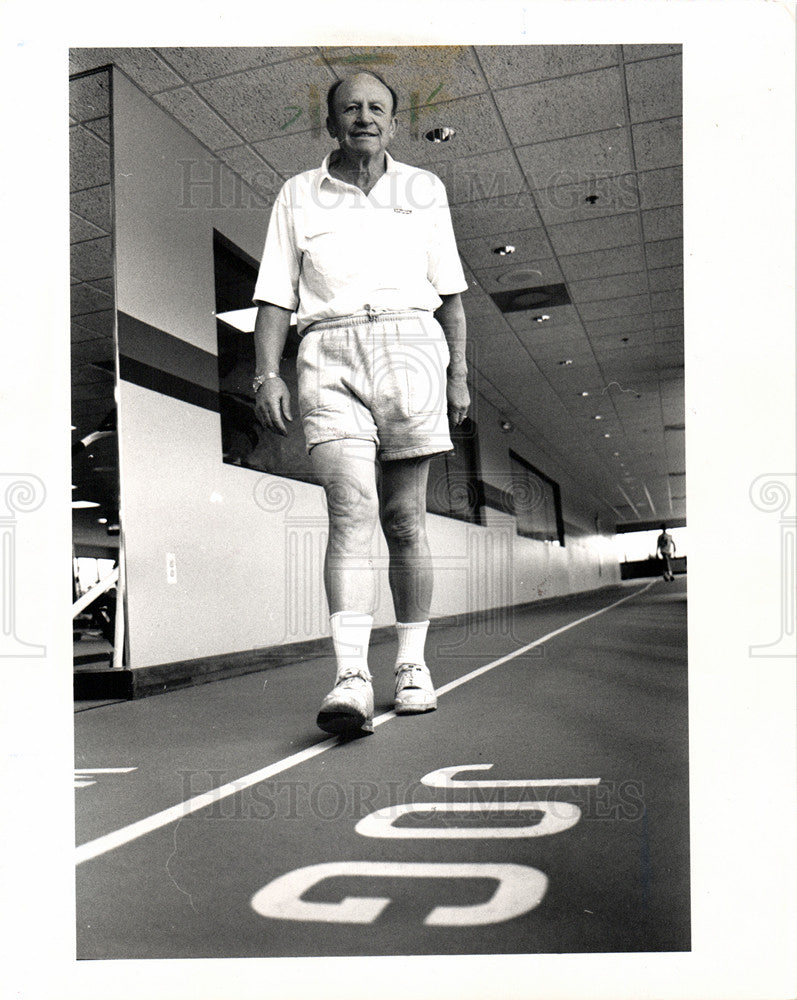 1989 Press Photo Ed McNamara lost weight - Historic Images