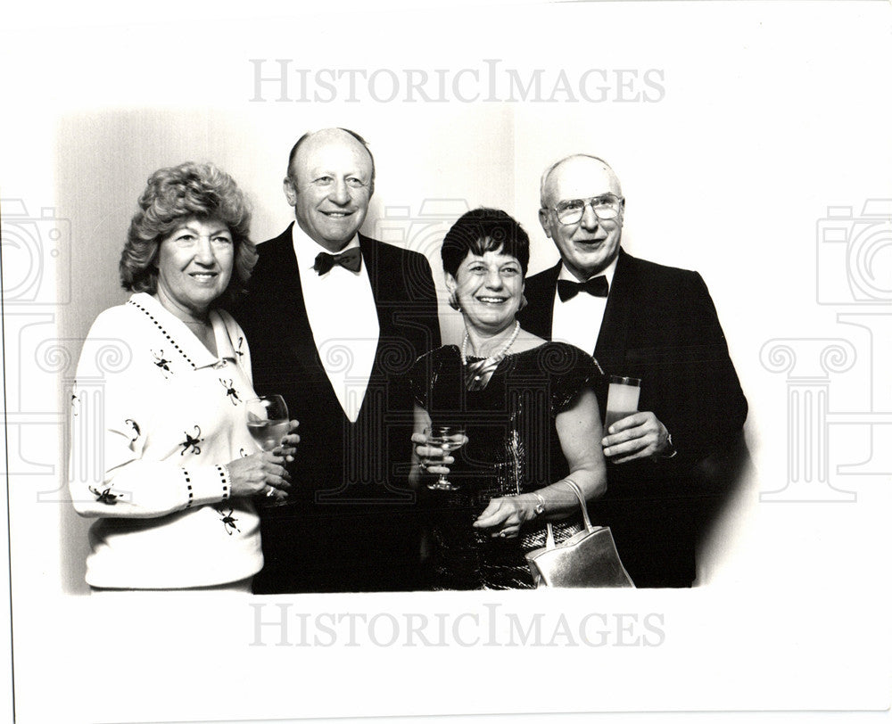 1988 Press Photo Edward H. McNamara,  Wayne County - Historic Images