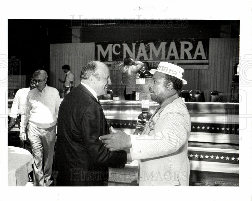 1986 Press Photo Ed McNamara Rudolph McCullough 1986 - Historic Images