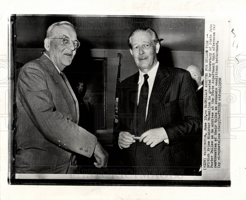 1958 Press Photo PM MacMillan John Foster Dulles Talk - Historic Images