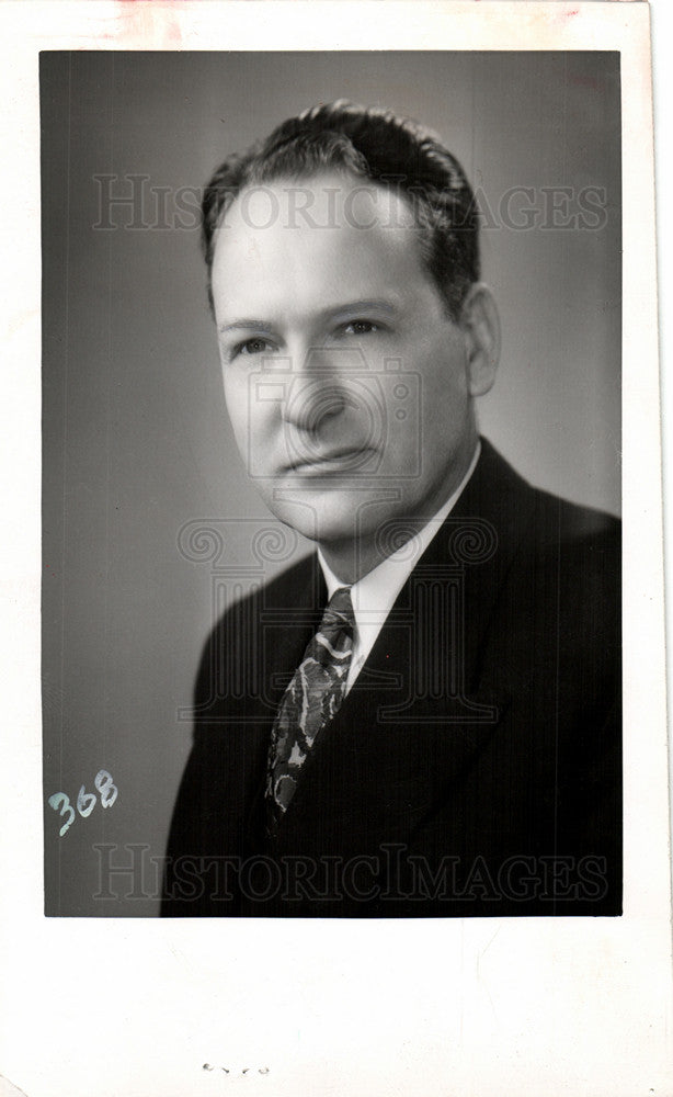 1948 Press Photo Lee C. MeManus Candidate Judge MI - Historic Images