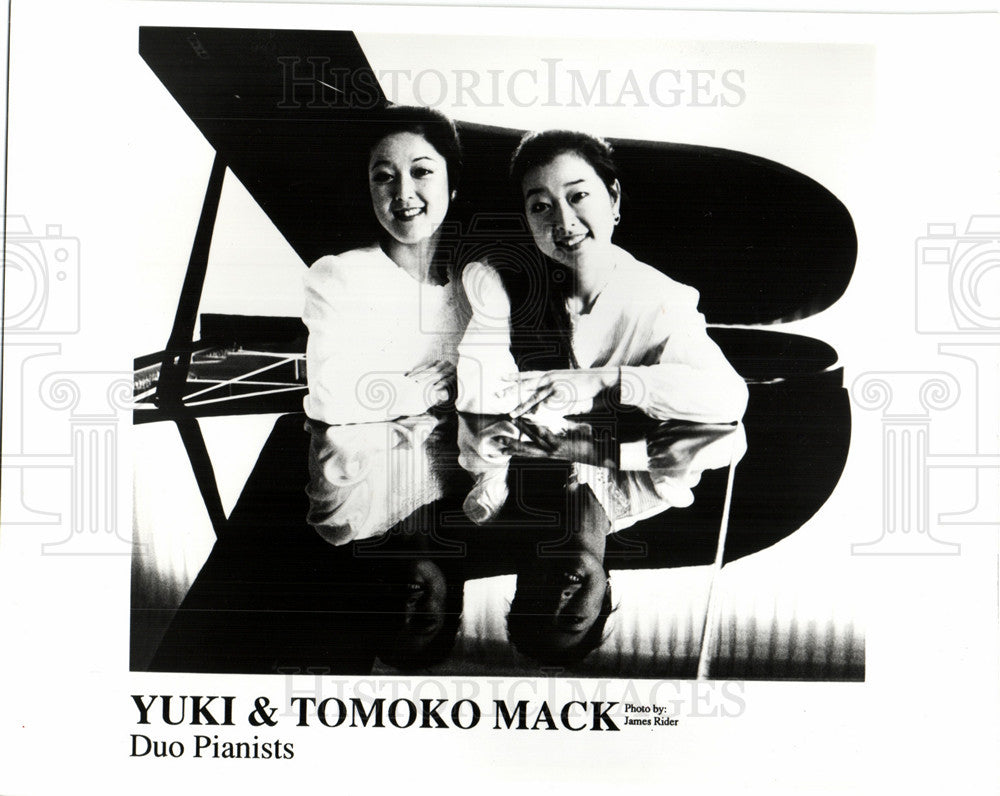 Press Photo Yuki and Tomoko Mack Duo Pianists - Historic Images
