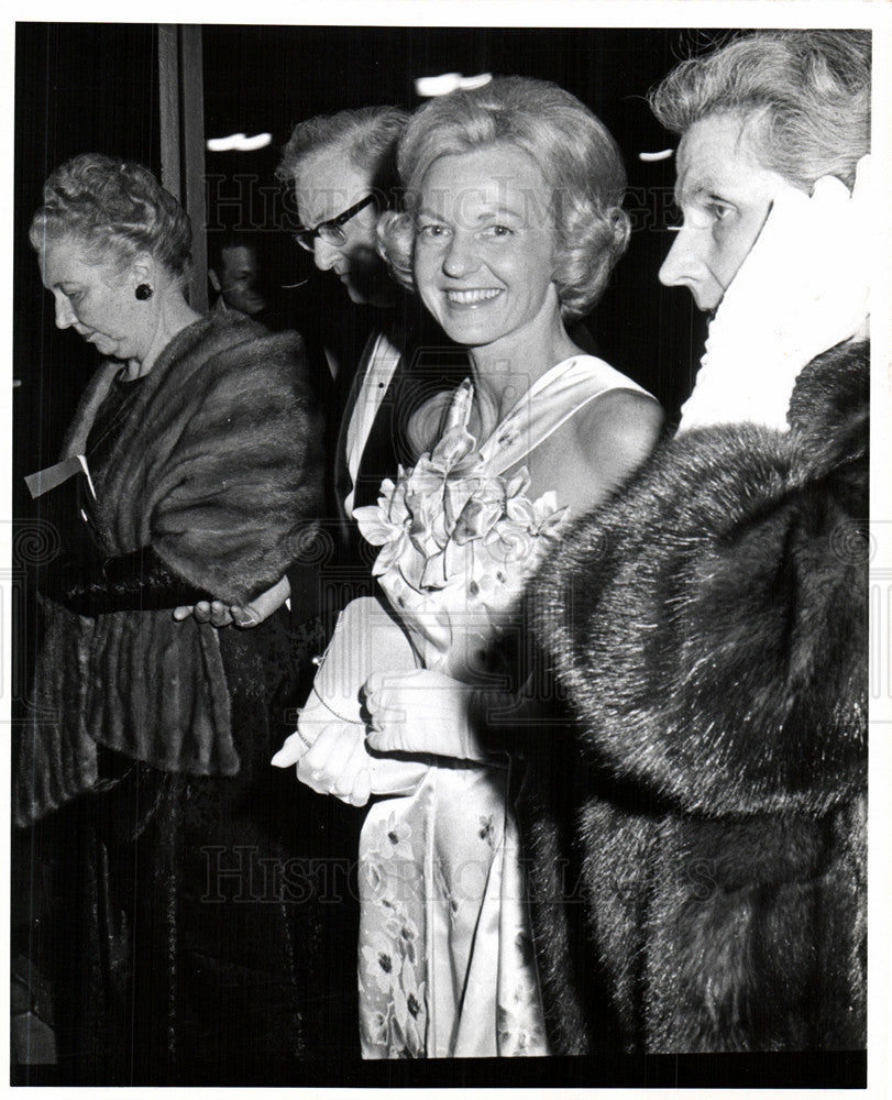 1966 Press Photo Mrs. Wilbur Mack, Actor - Historic Images