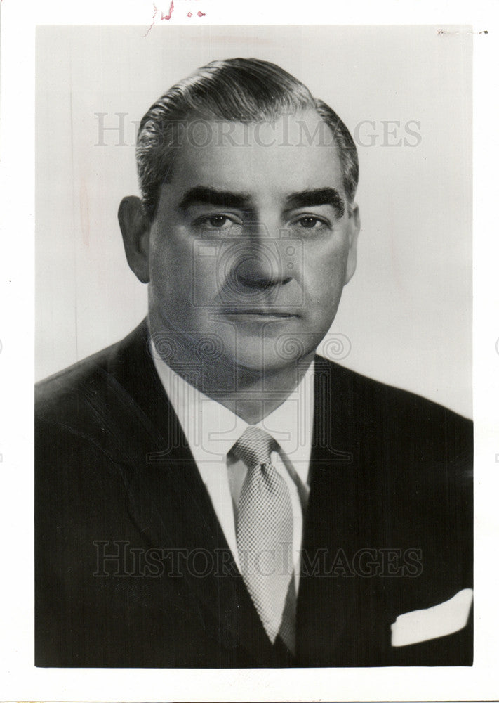 1967 Press Photo Wilber Mack Detroit Bank Director 1967 - Historic Images