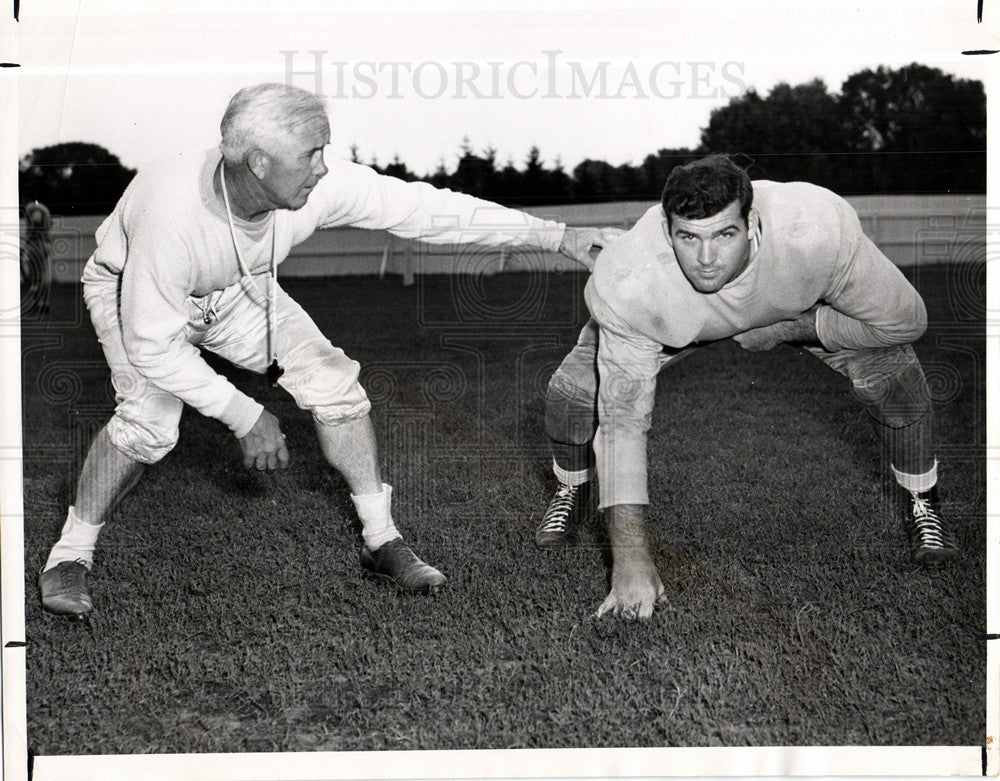 1948 Press Photo Coach Bo McMillin Rookie Paul Briggs - Historic Images