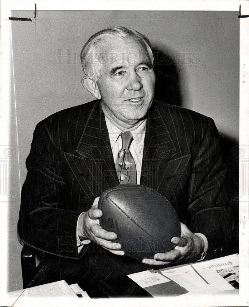 1950 Press Photo McMillin coach  Detroit Lions resign - Historic Images