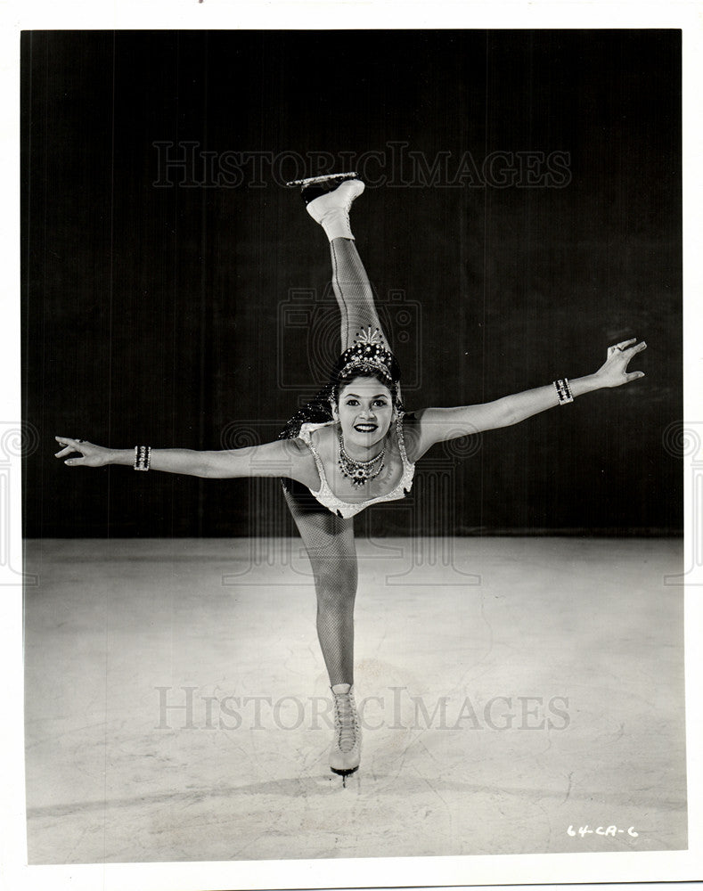 1964 Press Photo Cathy Machado Bellarmine College Arts - Historic Images