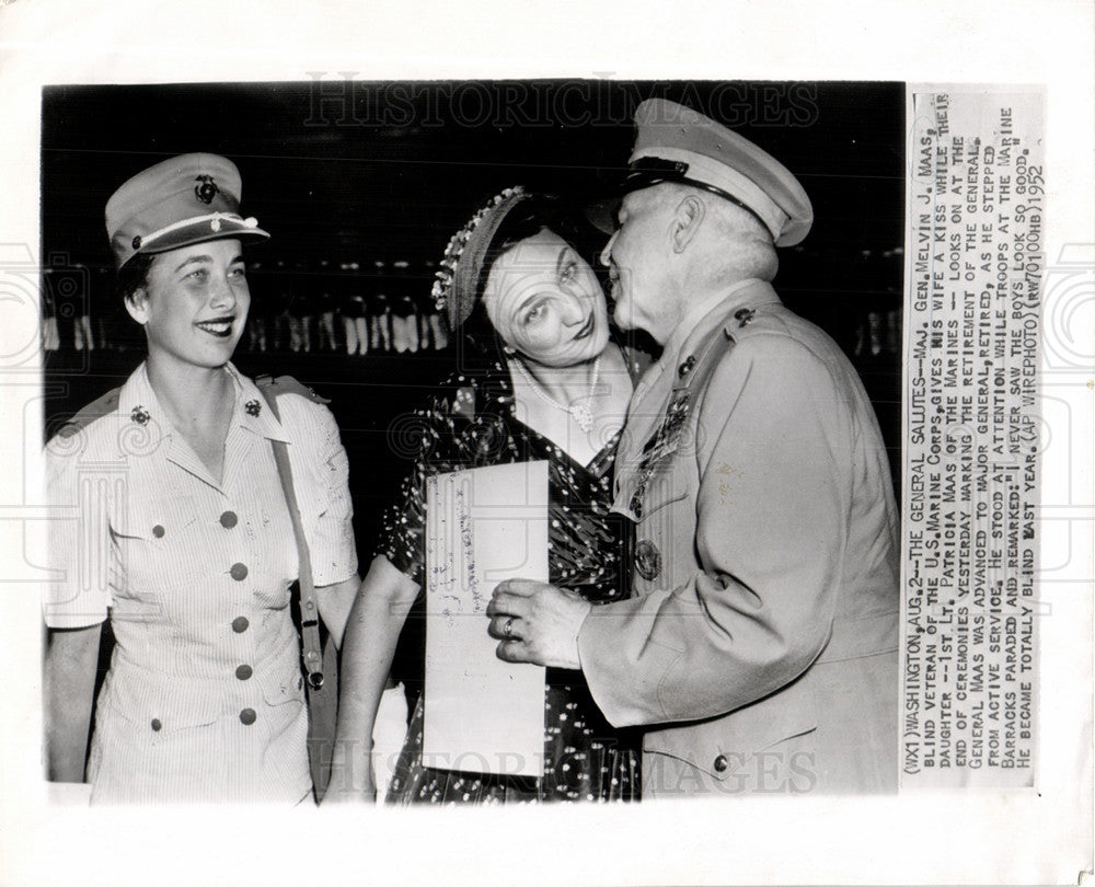 1952 Press Photo Maj. Gen. Melvin J. Maas Salutes - Historic Images